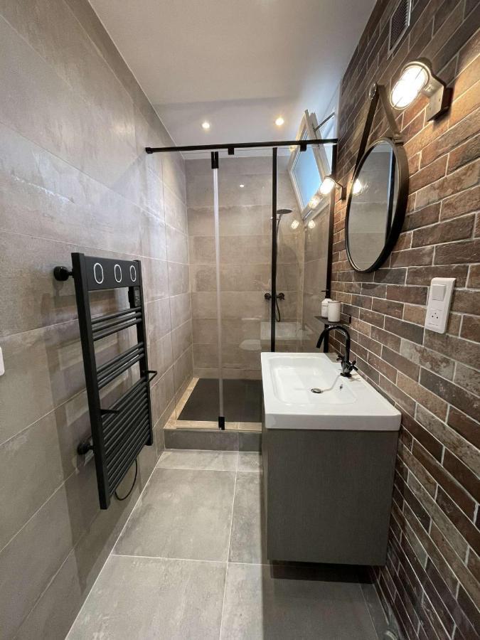 Apartment Magnifique T2 45m2 Neuf 5 Personnes Clim Wifi Stationnement Gratuit Centre A 300m *
