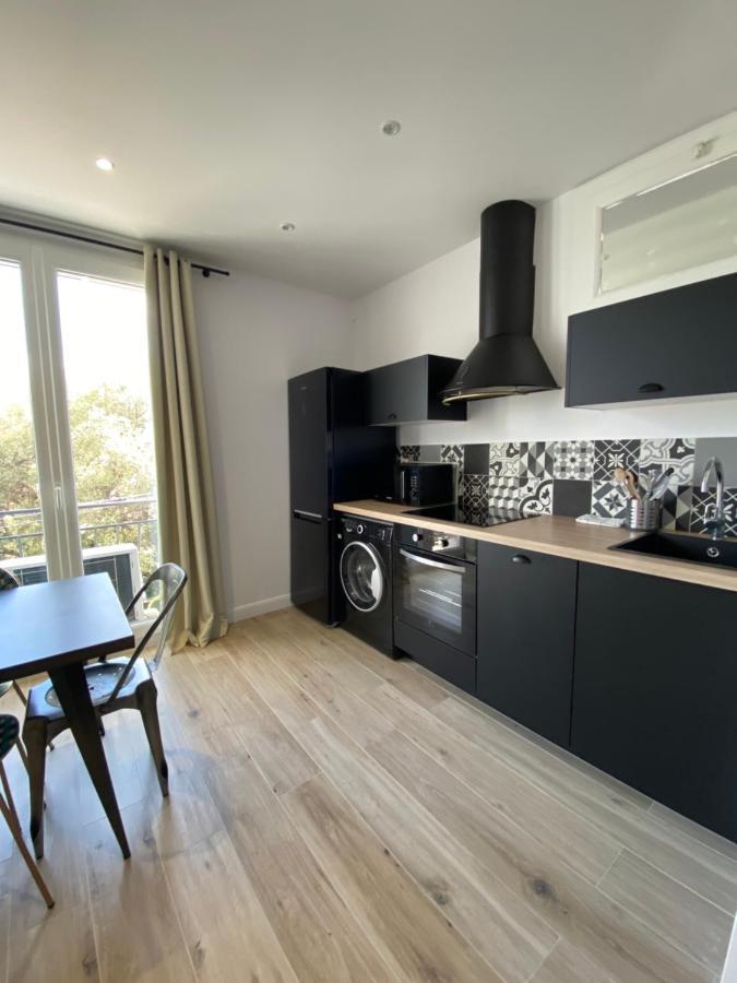 Magnifique T2 45m2 Neuf 5 Personnes Clim Wifi Stationnement Gratuit Centre A 300m Apartment Ajaccio (Corsica)